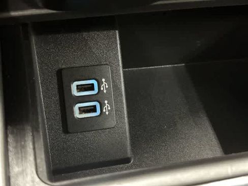 Used 2017 Ford F250 XLT w/ XLT Premium Package AWD/4WD image 26
