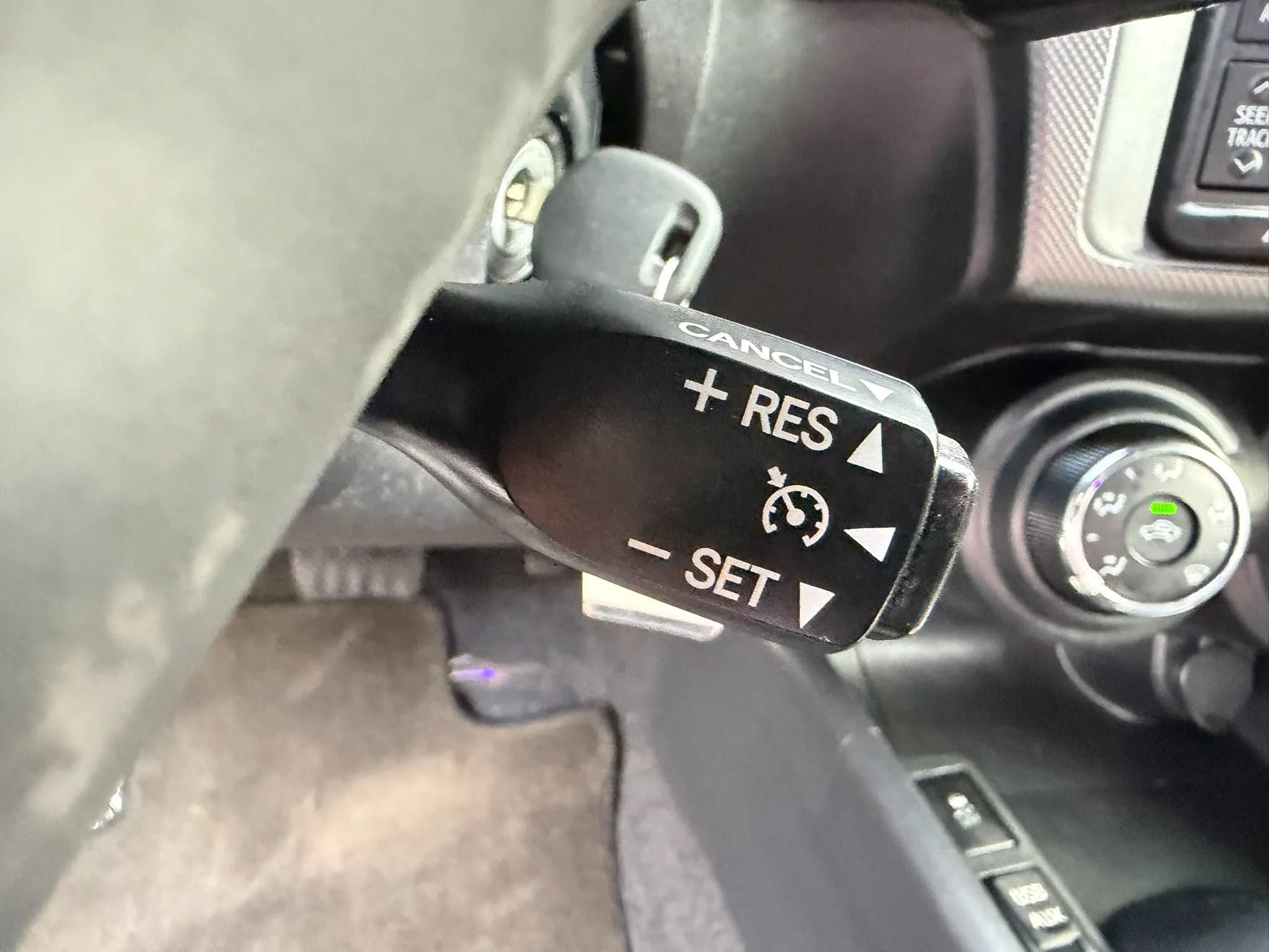 Used 2015 Scion tC FWD image 28