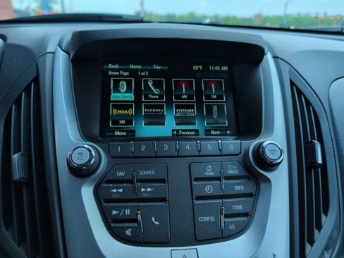 Used 2017 Chevrolet Equinox LT w/ Convenience Package FWD image 18