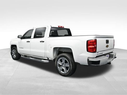 Used 2018 Chevrolet Silverado 1500 Custom w/ Custom Value Package RWD image 3