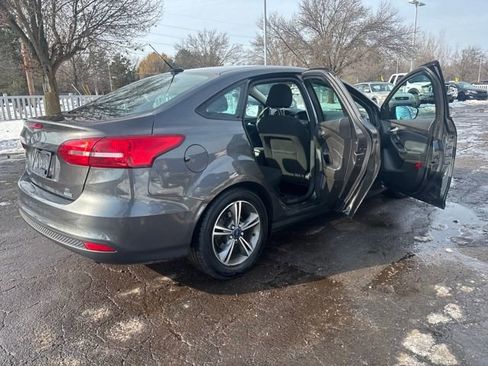 Used 2016 Ford Focus SE image 28