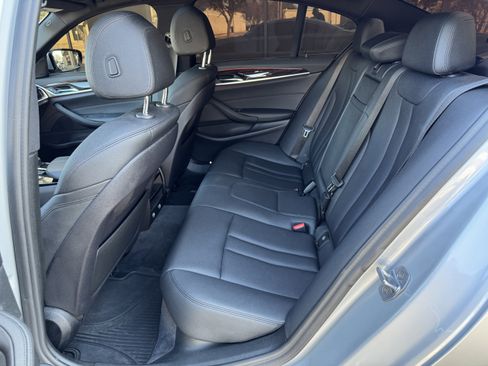 Used 2019 BMW 530i w/ Convenience Package image 21