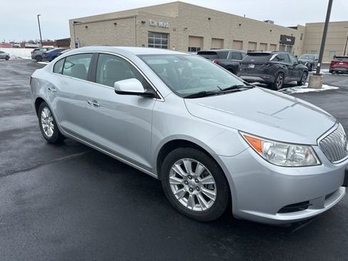 Used 2011 Buick LaCrosse CX image 4