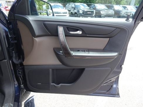 Used 2015 GMC Acadia SLT w/ Open Road Package FWD image 18