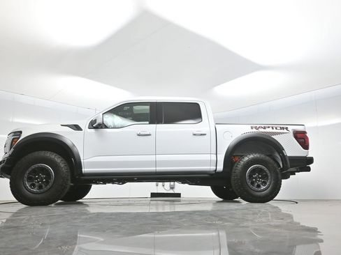 Used 2025 Ford F150 Raptor AWD/4WD image 7