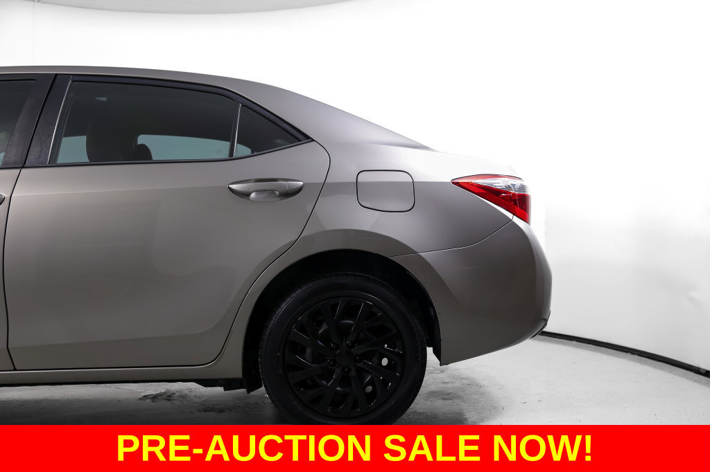 Used 2015 Toyota Corolla LE FWD image 13
