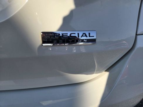 Used 2020 Nissan Rogue S w/ Special Edition Package FWD image 14
