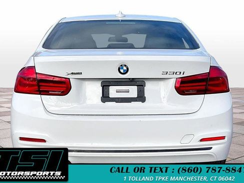 Used 2018 BMW 330i xDrive Sedan image 4