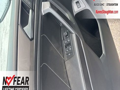 Used 2022 Volkswagen Tiguan SE w/ Panoramic Sunroof Package image 19