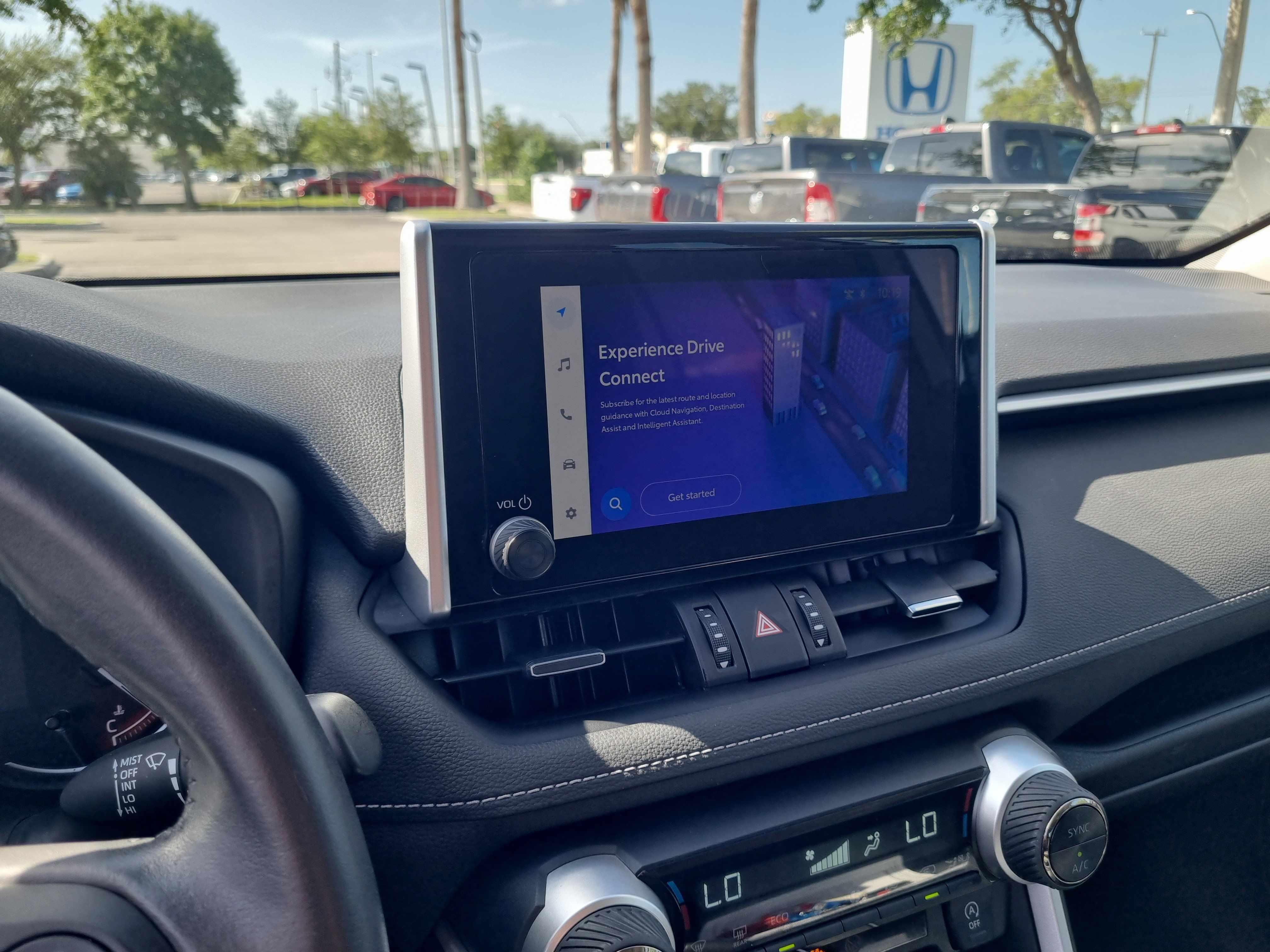 Used 2023 Toyota RAV4 XLE Premium FWD image 28