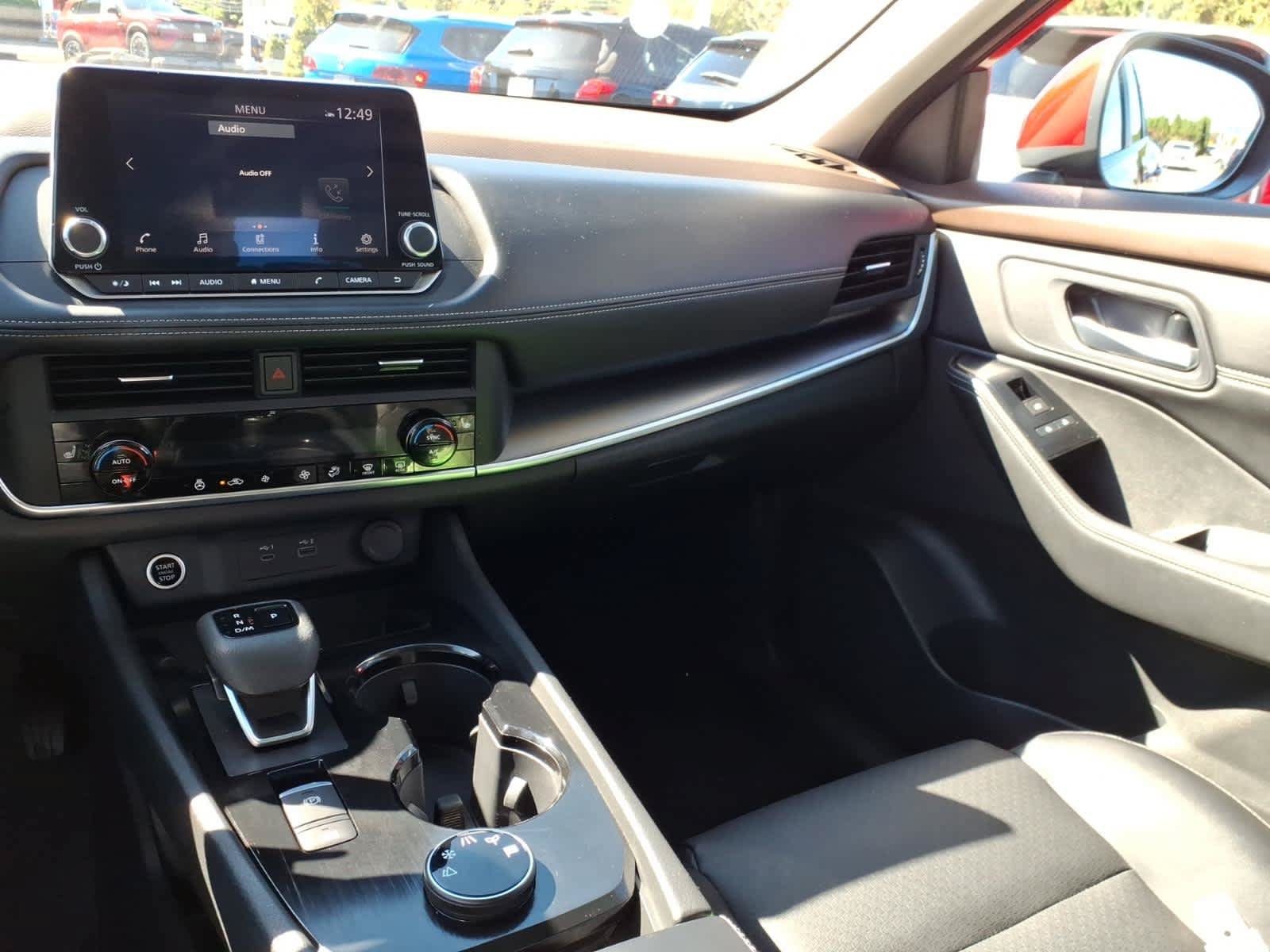 Used 2023 Nissan Rogue SV w/ SV Premium B Package AWD/4WD image 15