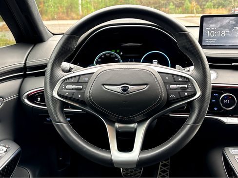 Used 2025 Genesis GV70 3.5T Sport w/ Sport Prestige Package image 21