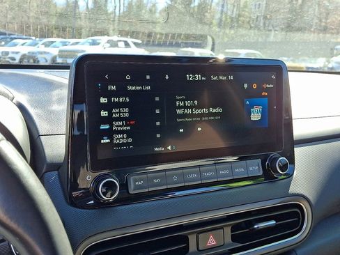 Used 2023 Hyundai Kona SEL w/ Convenience Package image 18