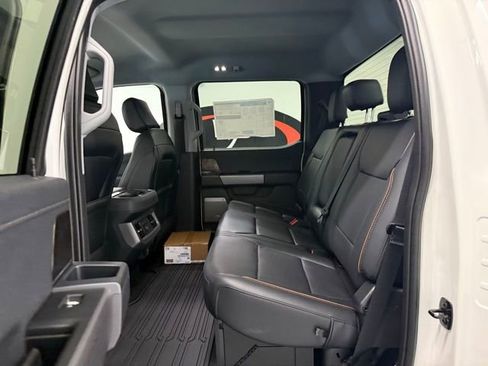 New 2026 Ford F350 4x4 Crew Cab DRW Super Duty image 14