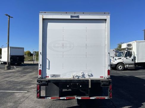 Used 2016 Mercedes-Benz Sprinter 3500 image 4