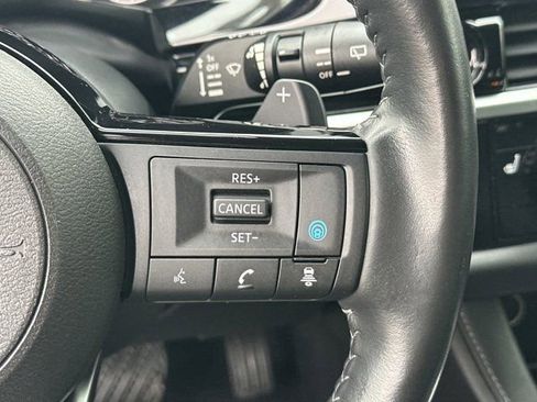 Used 2022 Nissan Pathfinder SL w/ SL Black Package image 27