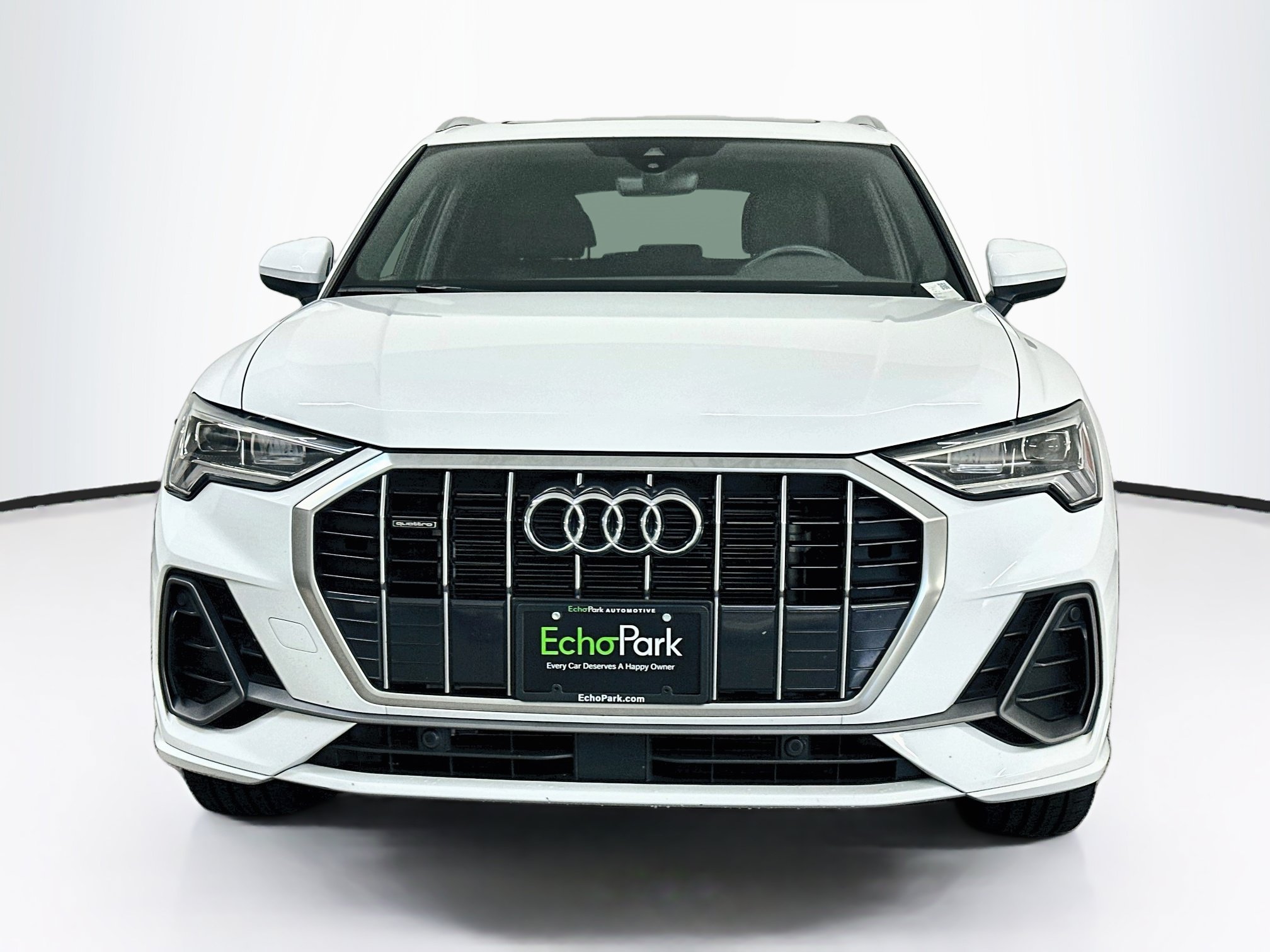 Used 2025 Audi Q3 2.0T Premium AWD/4WD image 2