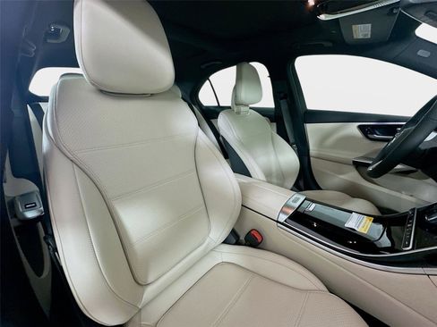 Certified 2026 Mercedes-Benz C 300 4MATIC Sedan image 37