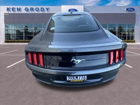 Used 2019 Ford Mustang Coupe RWD image 6