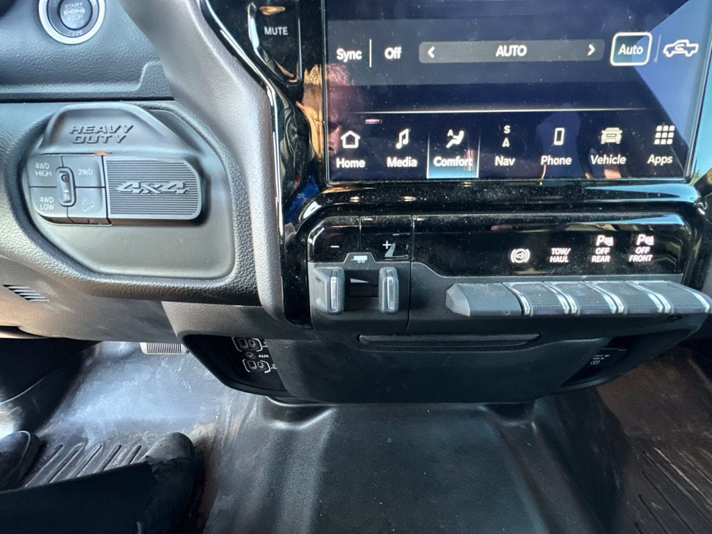 Used 2022 RAM 2500 Laramie AWD/4WD image 17