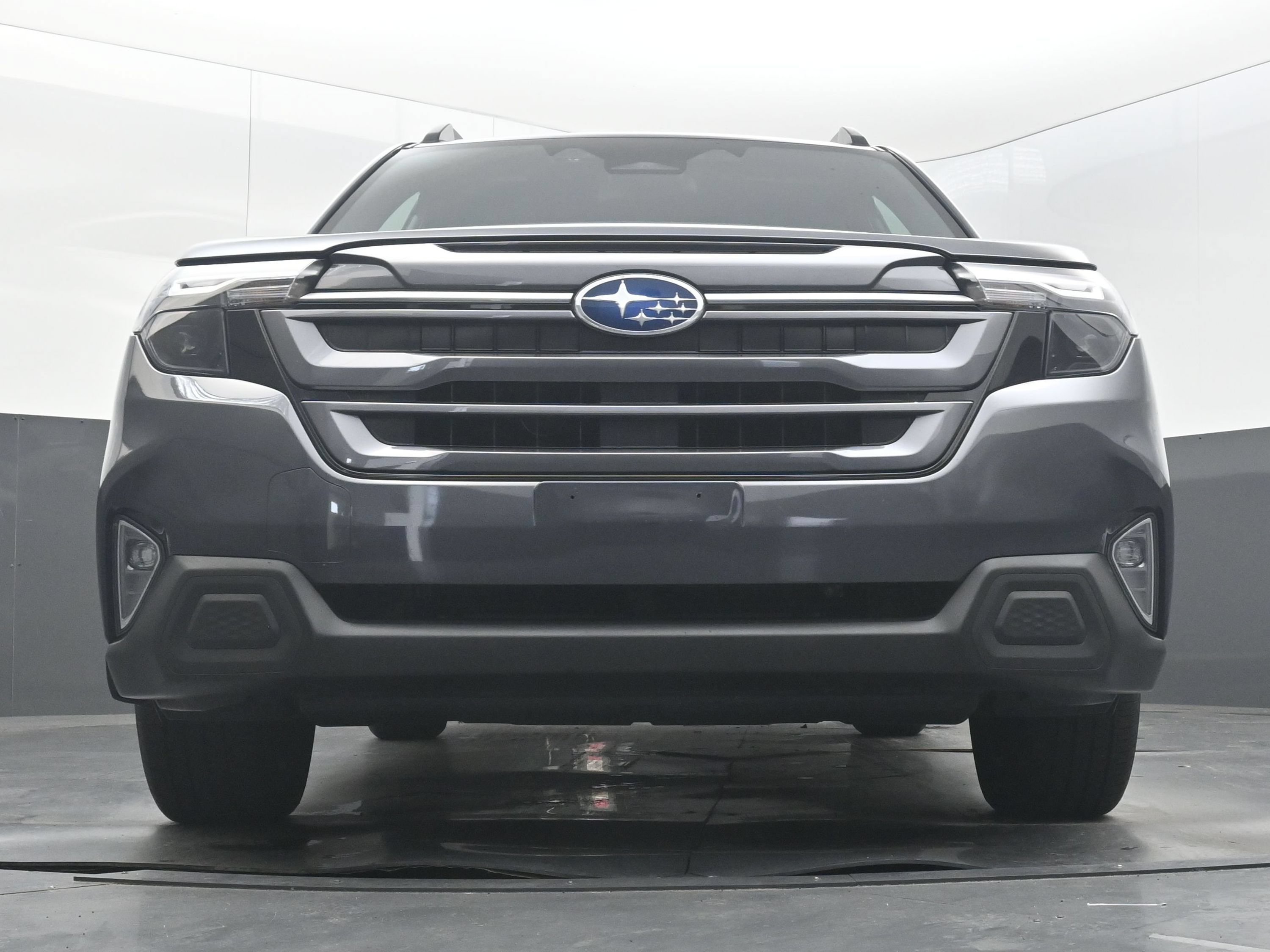 Used 2025 Subaru Forester Premium AWD/4WD image 24