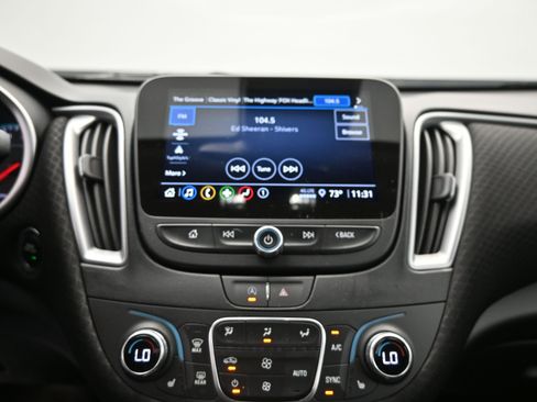 Used 2024 Chevrolet Malibu LT image 16