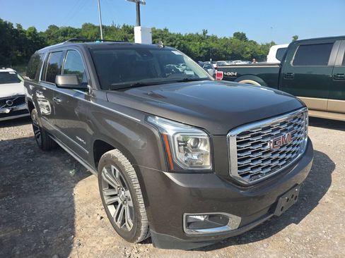 Used 2019 GMC Yukon XL Denali w/ Denali Ultimate Package RWD image 4