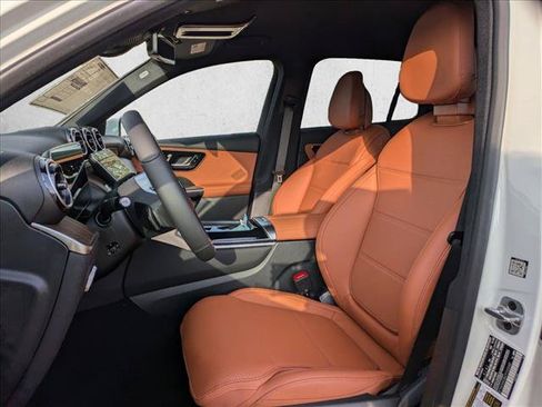Certified 2026 Mercedes-Benz GLC 300 image 5
