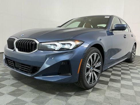 New 2026 BMW 330i xDrive Sedan w/ Convenience Package AWD/4WD image 2