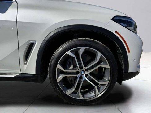 Used 2020 BMW X5 xDrive50i w/ Premium Package AWD/4WD image 62
