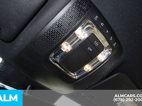 Used 2025 Mercedes-Benz GLA 250 4MATIC image 38