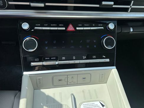 New 2026 Hyundai Santa Fe Calligraphy AWD/4WD image 17