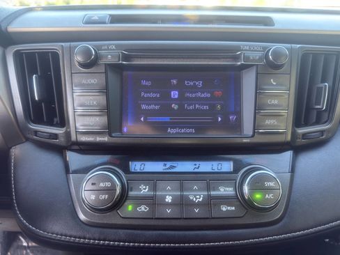 Used 2013 Toyota RAV4 XLE AWD/4WD image 19