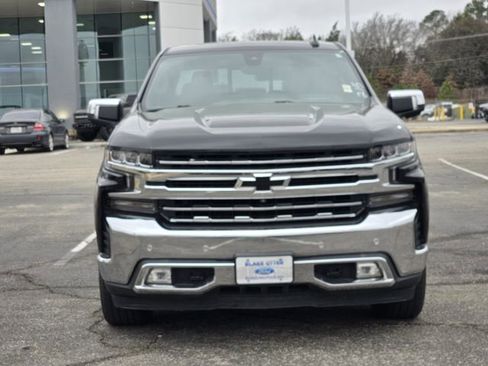 Used 2020 Chevrolet Silverado 1500 LTZ w/ LTZ Premium Package image 2