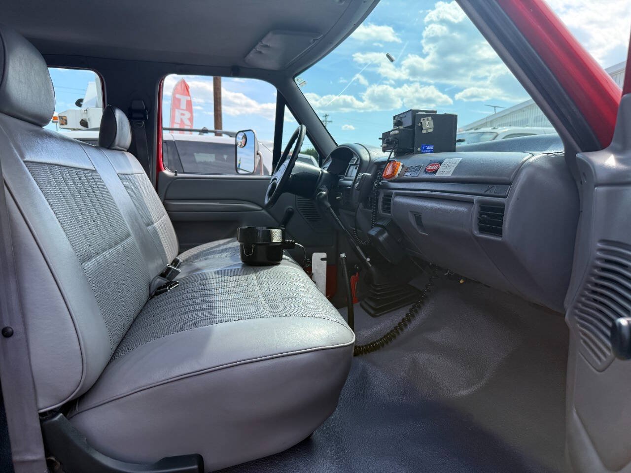Used 1995 Ford F450 2WD Regular Cab Super Duty image 49