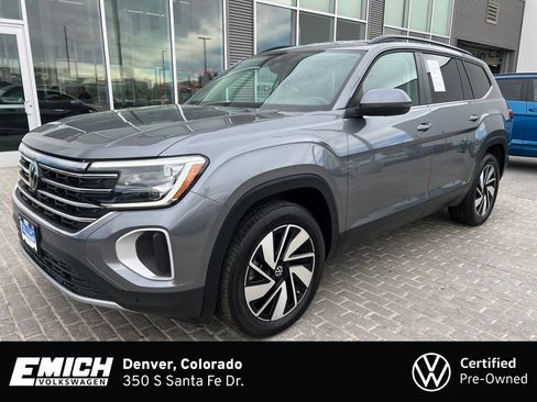 Certified 2025 Volkswagen Atlas SE image 1