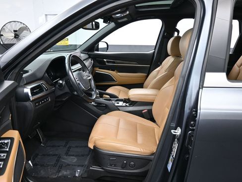 Used 2022 Kia Telluride SX w/ Towing Package image 12