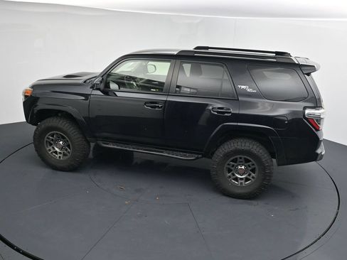 Used 2019 Toyota 4Runner TRD Off-Road AWD/4WD image 13