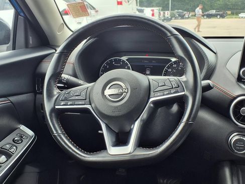 Used 2025 Nissan Sentra SR w/ Midnight Edition FWD image 10