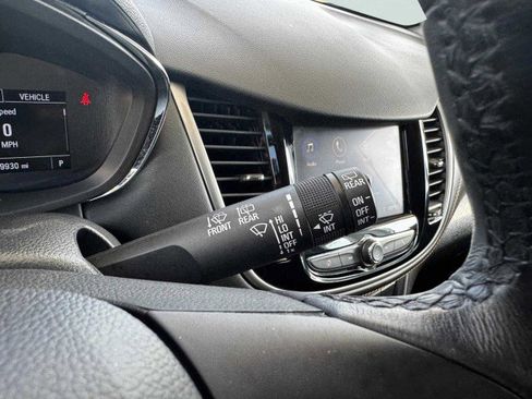 Used 2021 Chevrolet Trax LT w/ Driver Confidence Package image 22