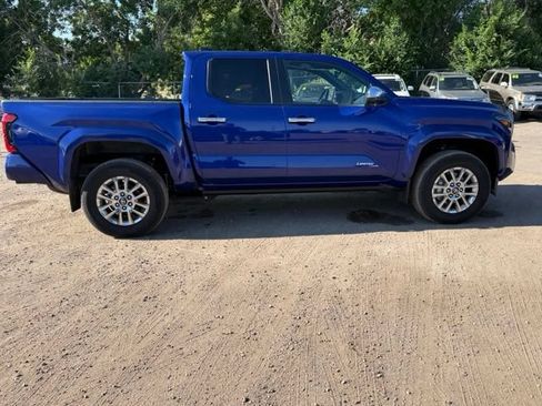 Used 2024 Toyota Tacoma Limited w/ Limited Package (LT) AWD/4WD image 7