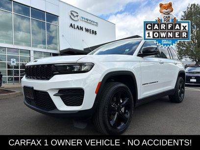 Used 2023 Jeep Grand Cherokee Altitude