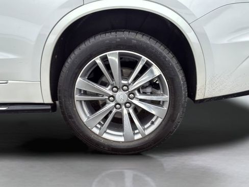 Certified 2022 Cadillac XT6 Premium Luxury image 20