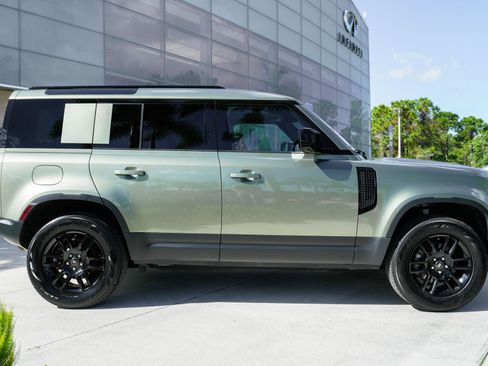 Used 2025 Land Rover Defender 110 S image 26