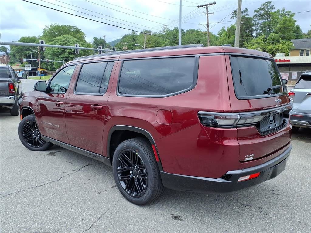 New 2026 Jeep Grand Wagoneer L Limited AWD/4WD image 6