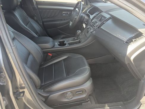 Used 2018 Ford Taurus SEL image 30