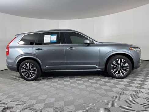 Used 2020 Volvo XC90 T6 Momentum AWD/4WD image 9