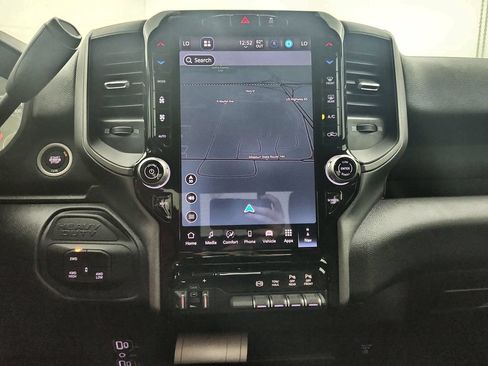 New 2026 RAM 2500 Tradesman AWD/4WD image 17