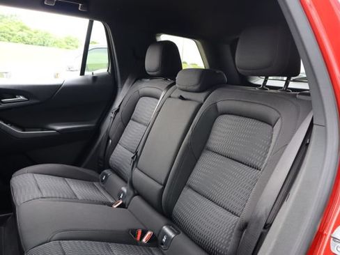 Used 2026 Chevrolet Equinox LT AWD/4WD image 25