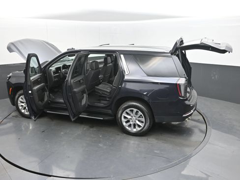 Used 2025 Chevrolet Tahoe Premier AWD/4WD image 41